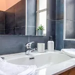 Apartment Le Vintage, Appart,hotel Particulier, Centre Maisoncarreeconciergerie Nîmes